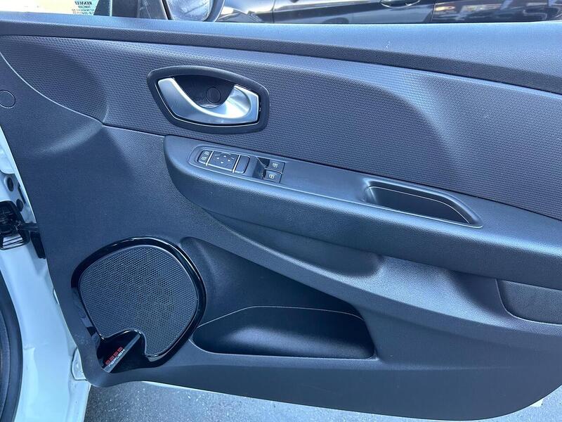 Used Renault Clio 2018 for sale - 77104558: Photo 23