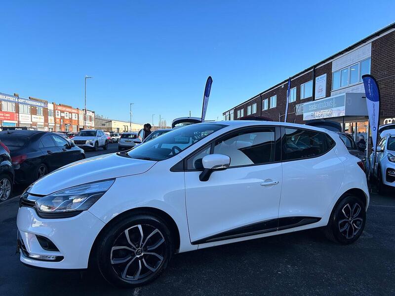 Used Renault Clio 2018 for sale - 77104558: Photo 30