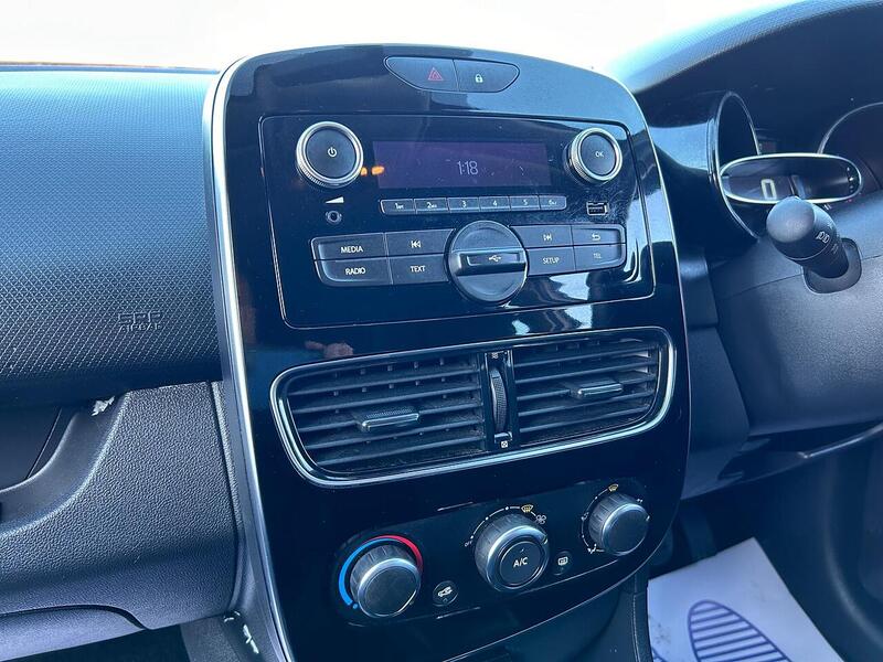 Used Renault Clio 2018 for sale - 77104558: Photo 35