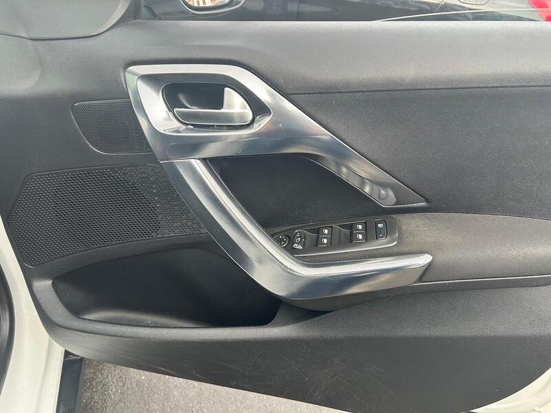 Used Peugeot 2008 2016 for sale - 77196473: Photo 25