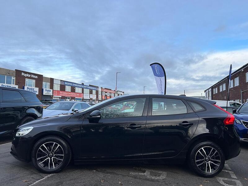Used Volvo V40 2019 for sale - 76712147: Photo 10
