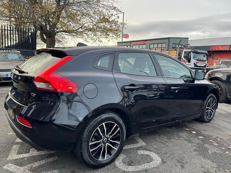 Used Volvo V40 2019 for sale - 76712147: Photo 15