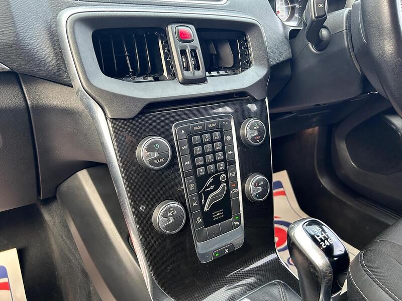 Used Volvo V40 2019 for sale - 76712147: Photo 38