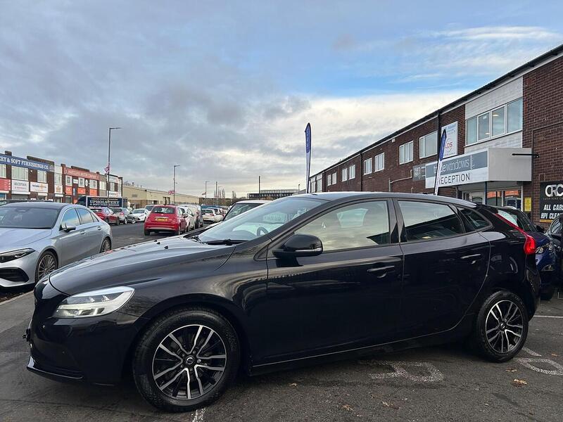 Used Volvo V40 2019 for sale - 76712147: Photo 9