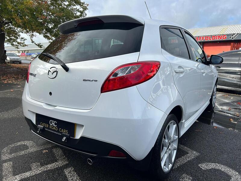 Used Mazda Mazda2 2015 for sale - 76334058: Photo 10