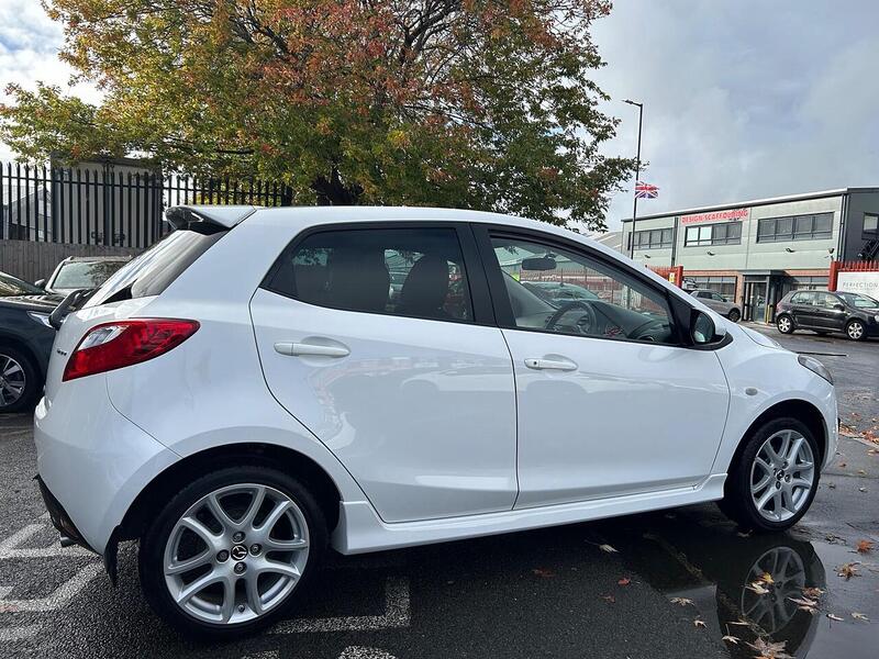 Used Mazda Mazda2 2015 for sale - 76334058: Photo 11