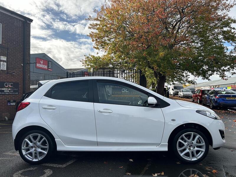 Used Mazda Mazda2 2015 for sale - 76334058: Photo 12