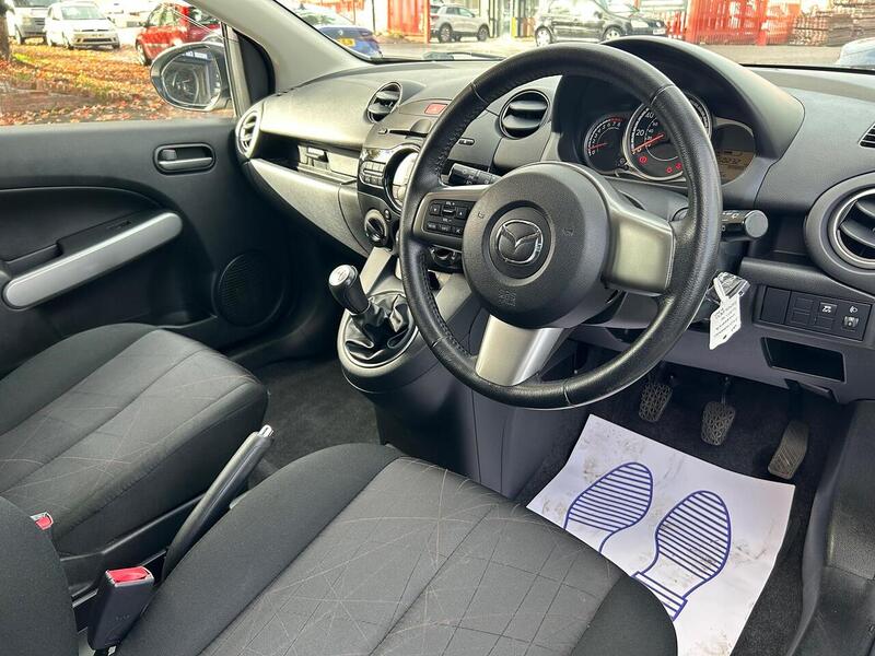 Used Mazda Mazda2 2015 for sale - 76334058: Photo 16