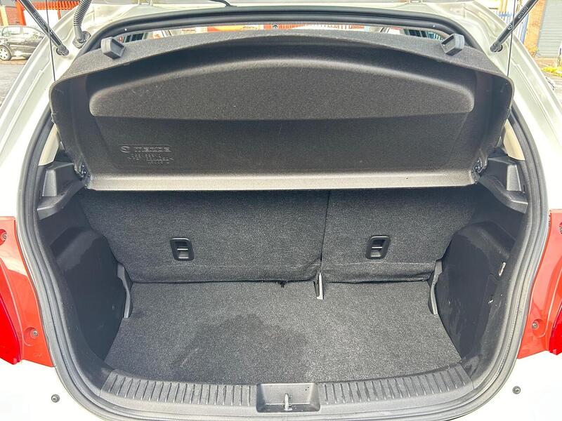 Used Mazda Mazda2 2015 for sale - 76334058: Photo 27