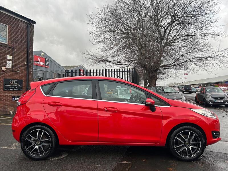 Used Ford Fiesta 2014 for sale - 76884504: Photo 12