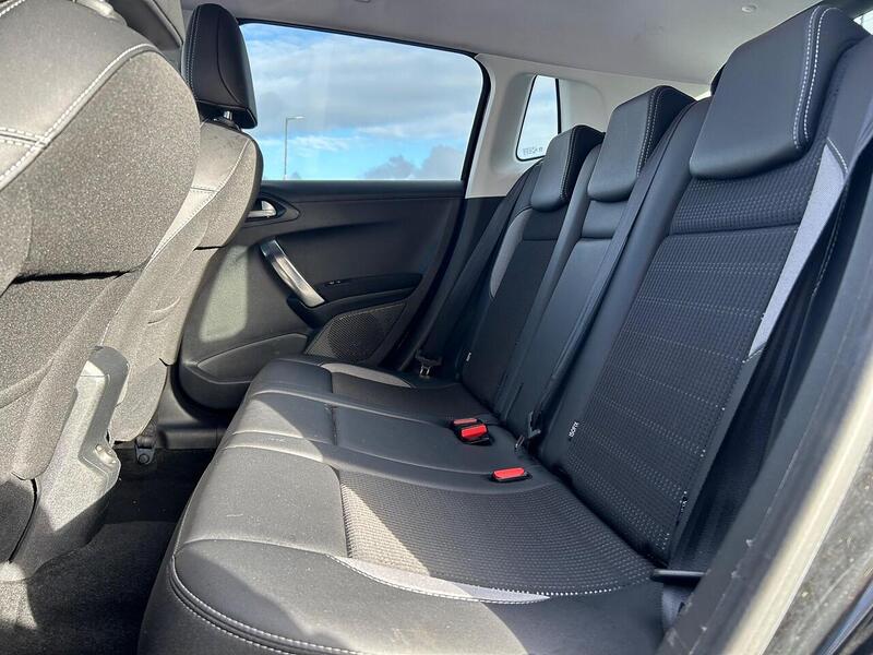 Used Peugeot 2008 2017 for sale - 76334048: Photo 28