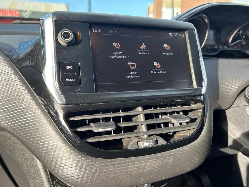 Used Peugeot 2008 2017 for sale - 76334048: Photo 32