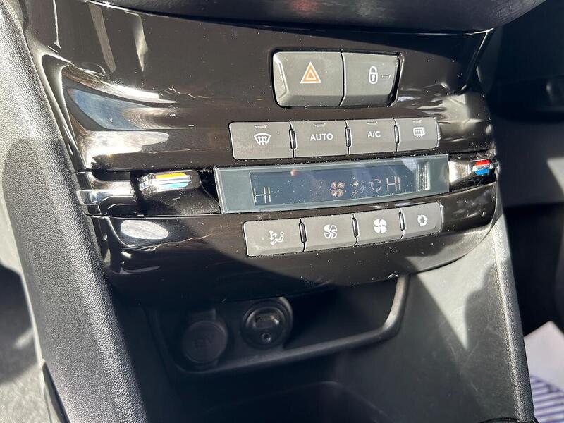 Used Peugeot 2008 2017 for sale - 76334048: Photo 33