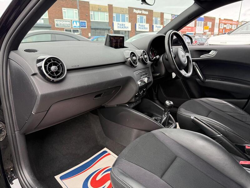 Used Audi A1 2015 for sale - 78045166: Photo 32