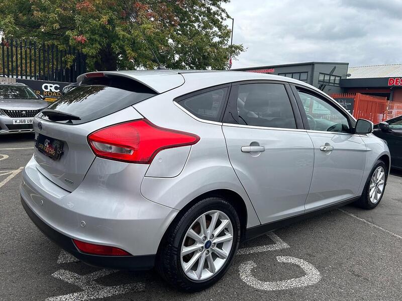 Used Ford Focus 2017 for sale - 76081383: Photo 11
