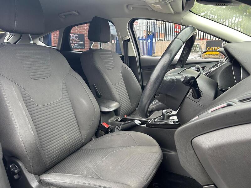 Used Ford Focus 2017 for sale - 76081383: Photo 17