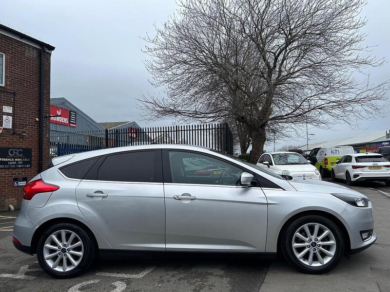 Used Ford Focus 2016 for sale - 77617847: Photo 11