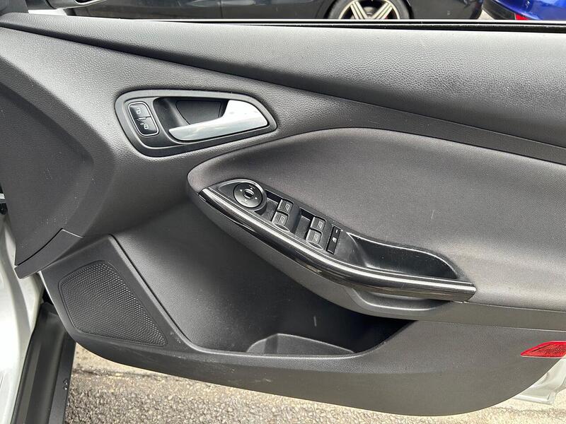 Used Ford Focus 2016 for sale - 77617847: Photo 24