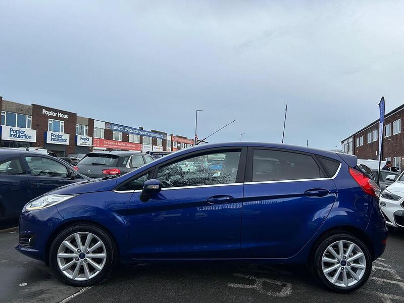Used Ford Fiesta 2015 for sale - 76808352: Photo 10