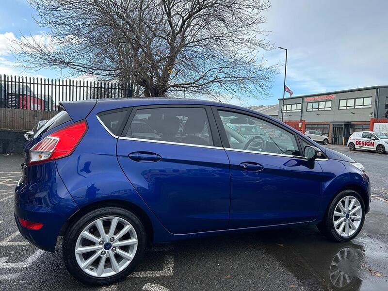 Used Ford Fiesta 2015 for sale - 76808352: Photo 12