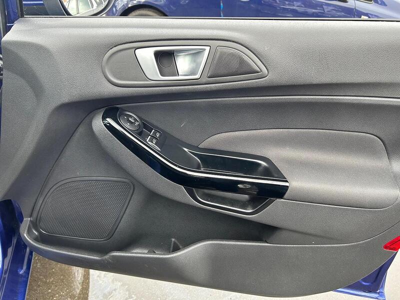 Used Ford Fiesta 2015 for sale - 76808352: Photo 26