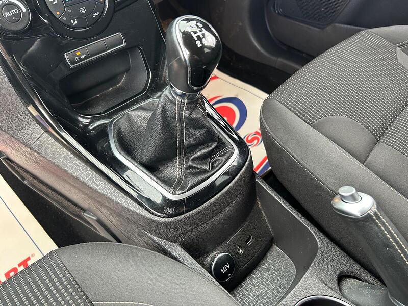 Used Ford Fiesta 2015 for sale - 76808352: Photo 39