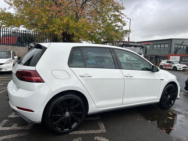 Used Volkswagen Golf 2018 for sale - 76403241: Photo 11