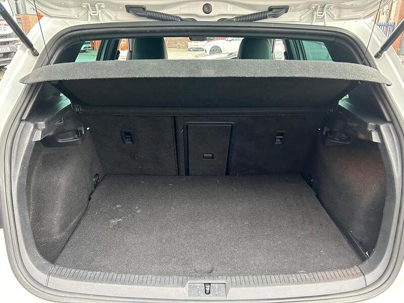 Used Volkswagen Golf 2018 for sale - 76403241: Photo 26