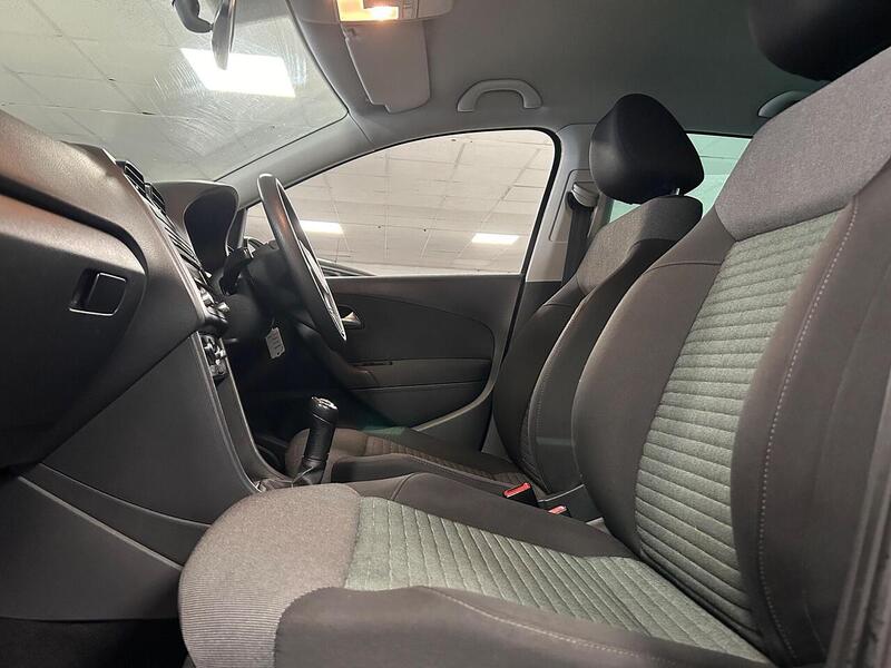 Used Volkswagen Polo 2010 for sale - 77465338: Photo 24