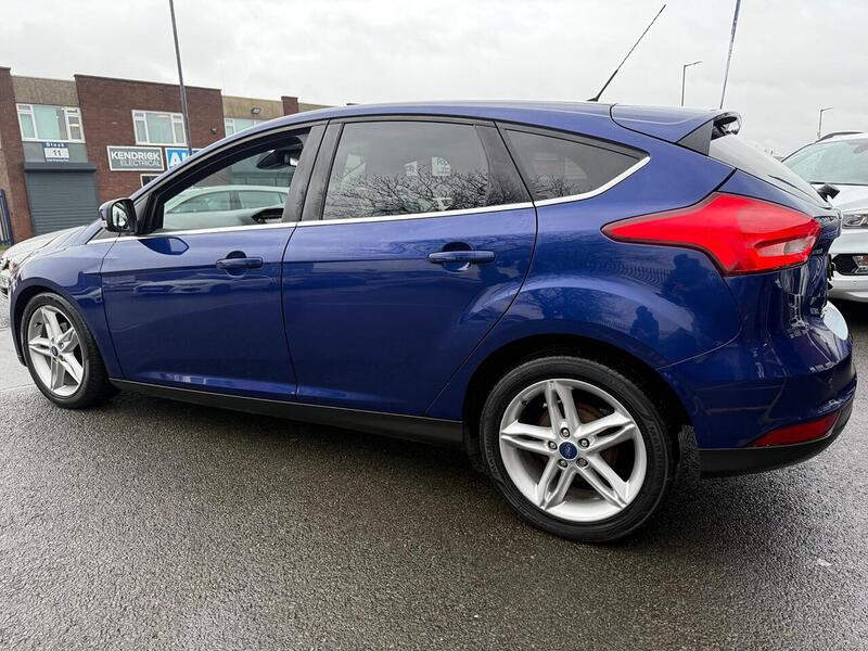 Used Ford Focus 2015 for sale - 77452571: Photo 5