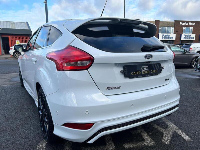 Used Ford Focus 2015 for sale - 76958534: Photo 11