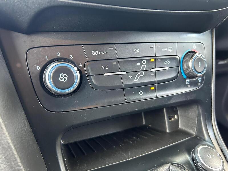 Used Ford Focus 2015 for sale - 76958534: Photo 25