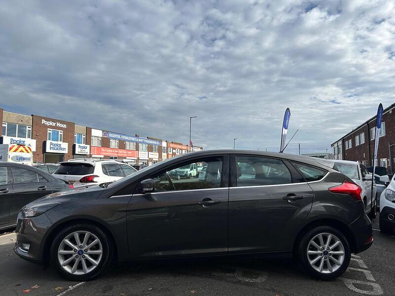 Used Ford Focus 2015 for sale - 76323784: Photo 6