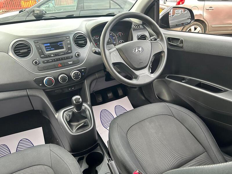 Used Hyundai i10 2019 for sale - 76119367: Photo 24