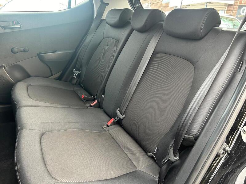 Used Hyundai i10 2019 for sale - 76119367: Photo 30