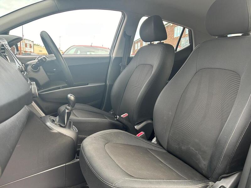 Used Hyundai i10 2019 for sale - 76119367: Photo 32