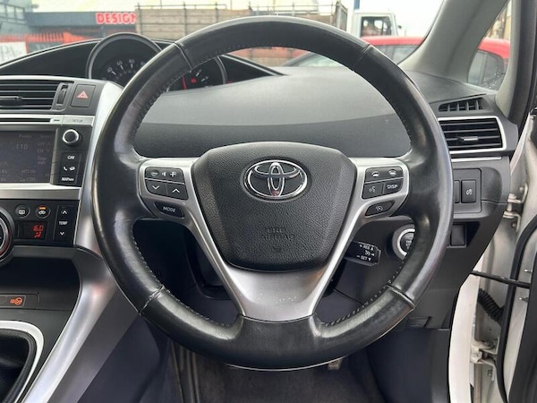 Used Toyota Verso 2013 for sale - 75574127: Photo 18