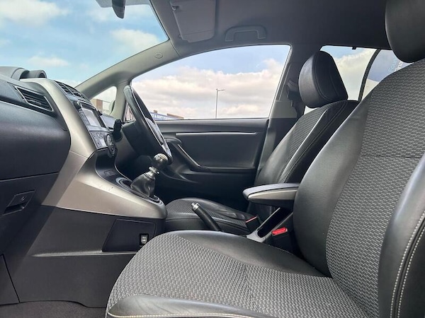 Used Toyota Verso 2013 for sale - 75574127: Photo 31