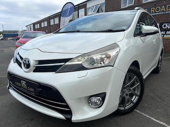 Used Toyota Verso 2013 for sale - 75574127: Photo