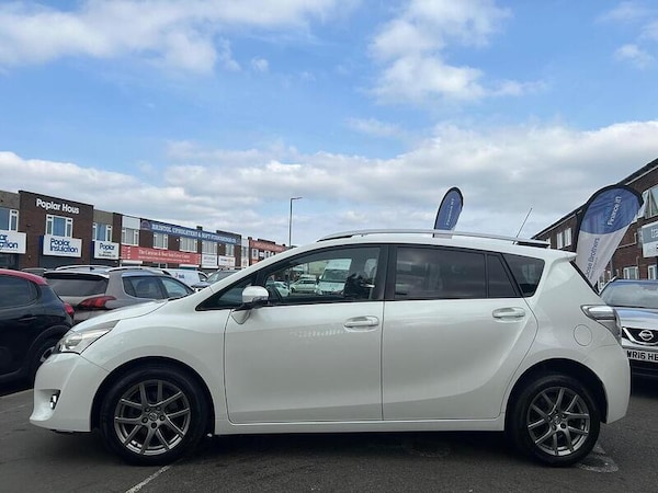 Used Toyota Verso 2013 for sale - 75574127: Photo 6