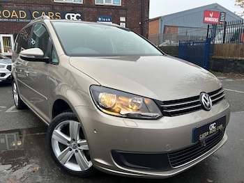 Used Volkswagen Touran 2014 for sale - 76578140: Photo