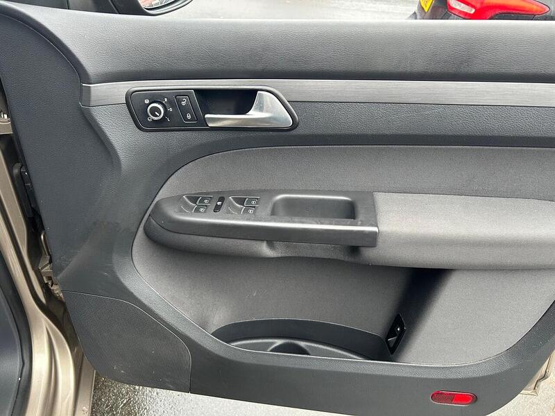 Used Volkswagen Touran 2014 for sale - 76578140: Photo 27