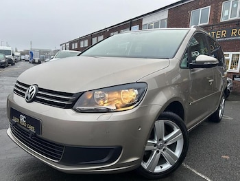 Used Volkswagen Touran 2014 for sale - 76578140: Photo