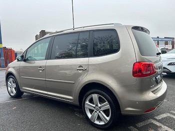 Used Volkswagen Touran 2014 for sale - 76578140: Photo