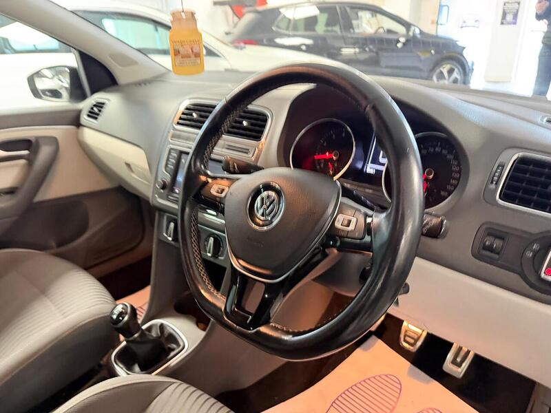Used Volkswagen Polo 2015 for sale - 78201264: Photo 13