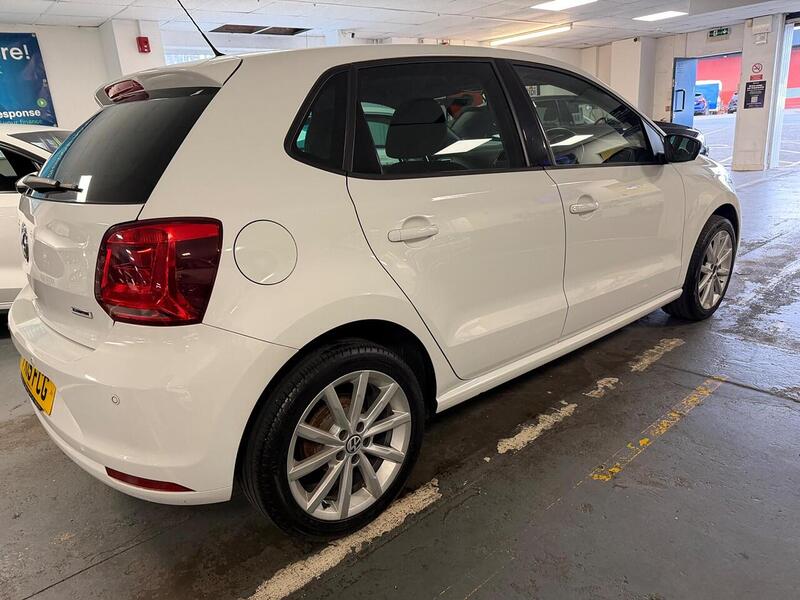 Used Volkswagen Polo 2015 for sale - 78201264: Photo 7