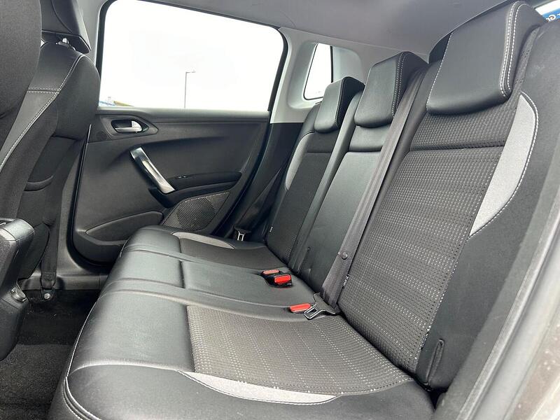 Used Peugeot 2008 2016 for sale - 76403242: Photo 29