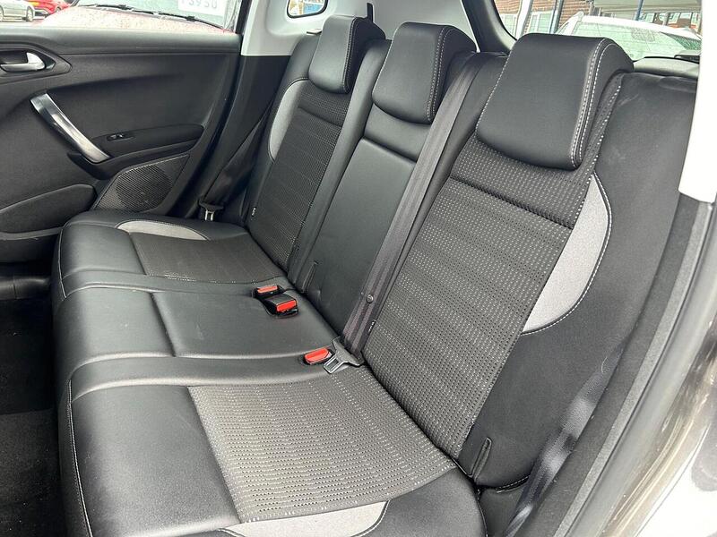 Used Peugeot 2008 2016 for sale - 76403242: Photo 30