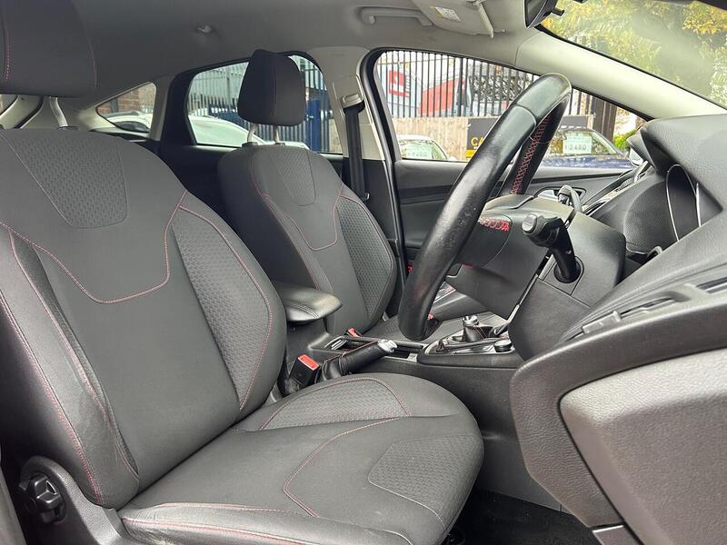 Used Ford Focus 2016 for sale - 76450336: Photo 16