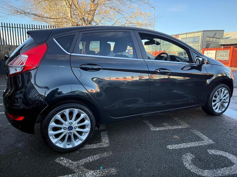 Used Ford Fiesta 2015 for sale - 76778068: Photo 13